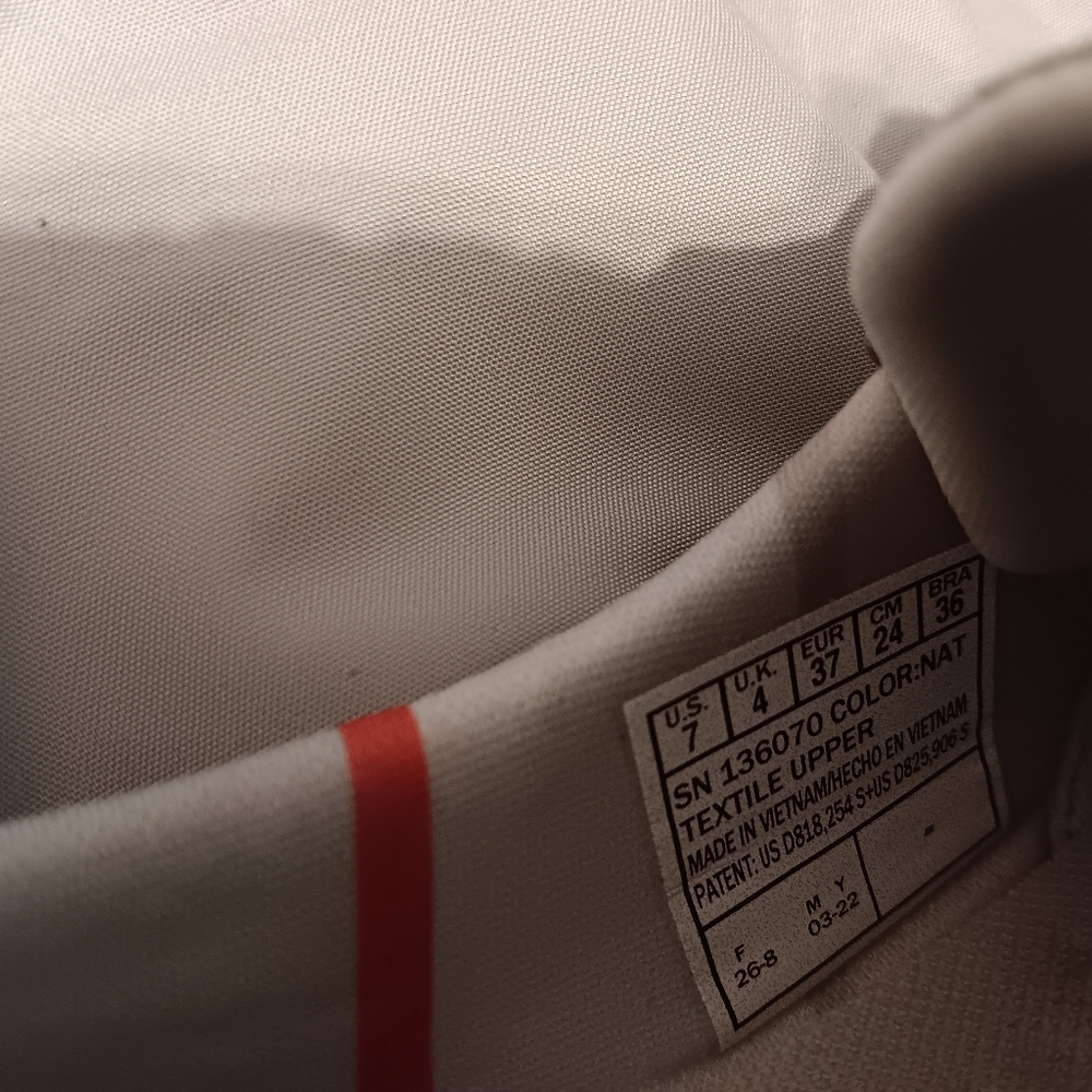 Womens size 7 sketches loafers